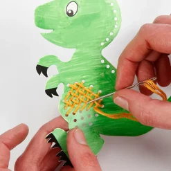 Hot Creativ Company Broderisæt karton - Dinosaur