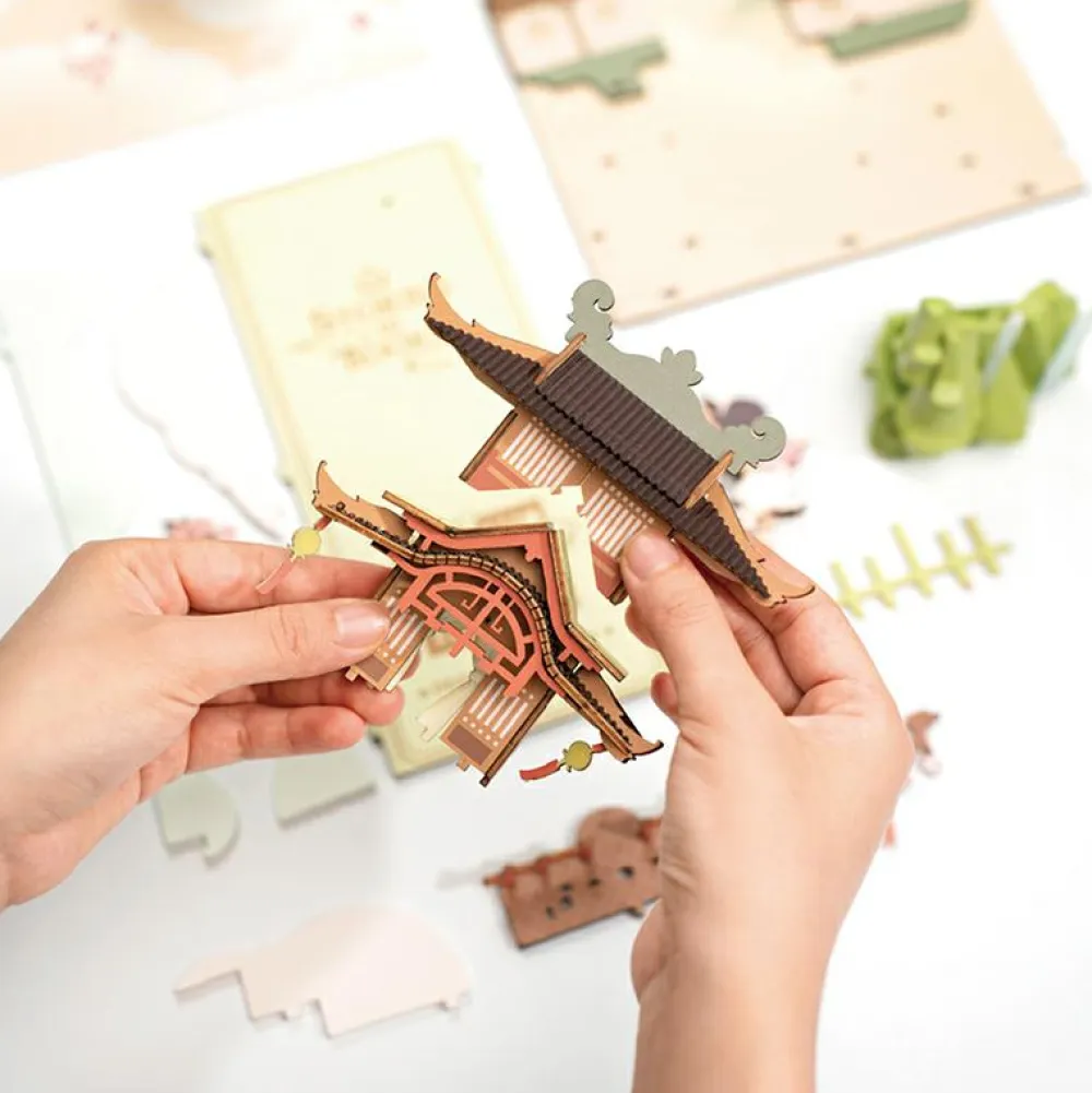 Sale Hyldetrylleri - Falling Sakura