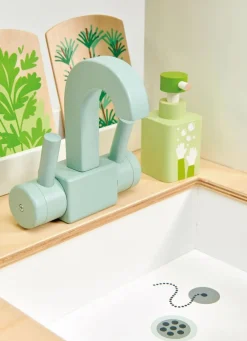 Sale Tender Leaf Legekøkken i træ m. mikroovn - Inkl. tilbehør