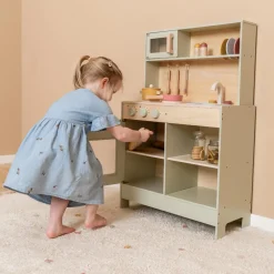 Best Legekøkken inkl. køkkenudstyr