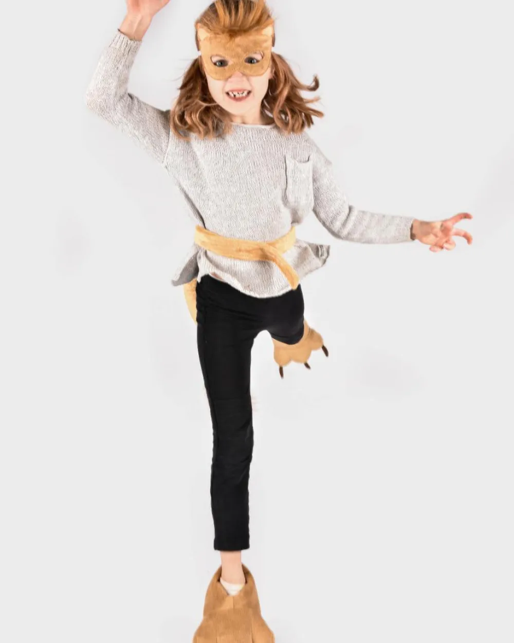 New Den Goda Fen Løvepoter-, hale- og maske, str. 30-34