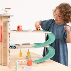 Outlet Parkeringsanlæg inkl. 2 biler + 1 helikopter