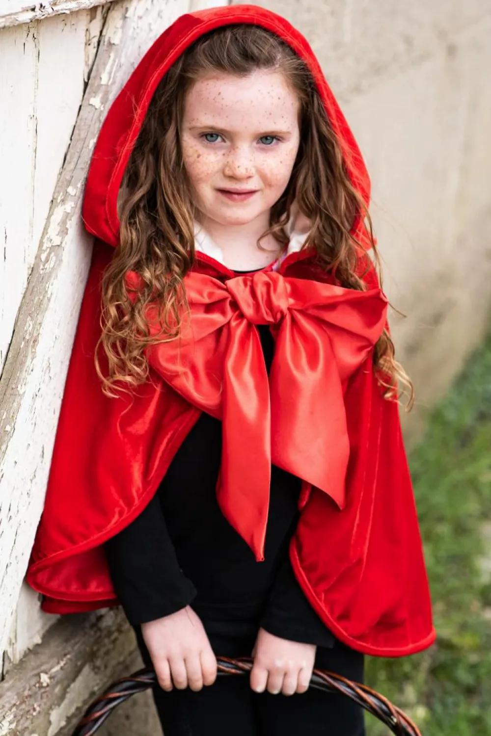 Discount Great Pretenders Rødhættekappe med stor sløjfe, str. 4-6 år