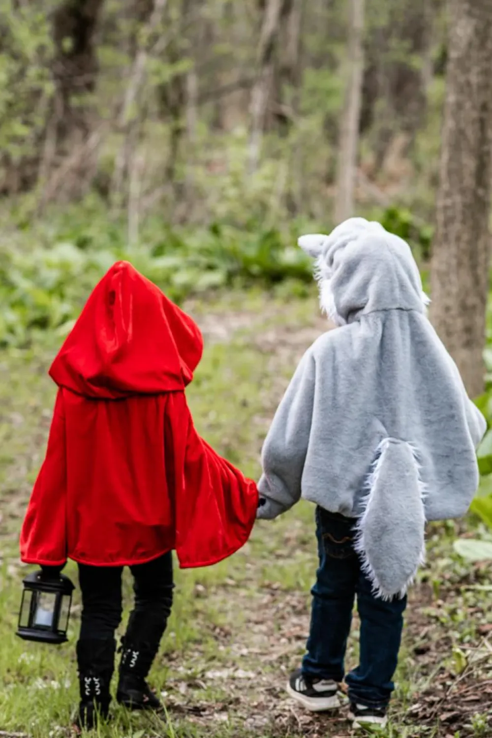 Discount Great Pretenders Rødhættekappe med stor sløjfe, str. 4-6 år