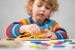 Hot Snørebræt - Form, farver og finmotorik