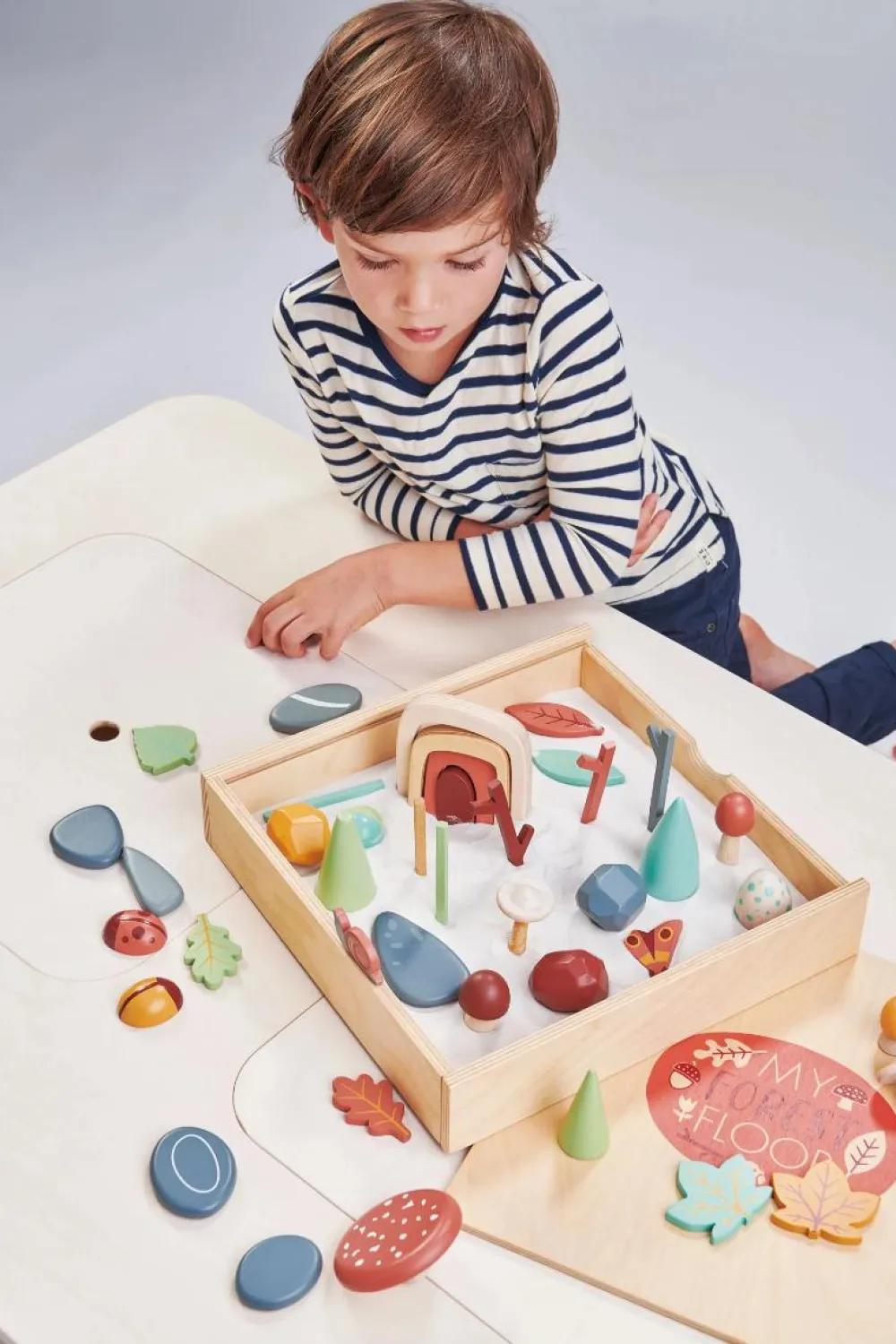 Hot Tender Leaf Sorteringssæt - Skatte fra skovbunden, 50 dele