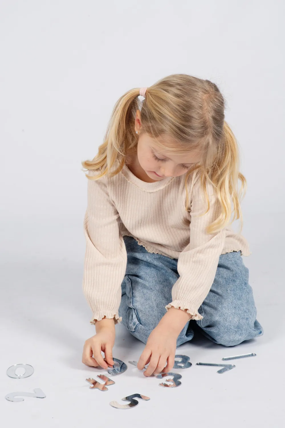 Outlet Spejltal, 0-9