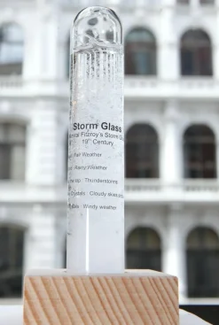 Clearance Stormglas barometer