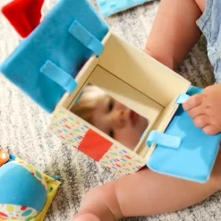 Hot Melissa & Doug Trææske Hide & Seek til baby